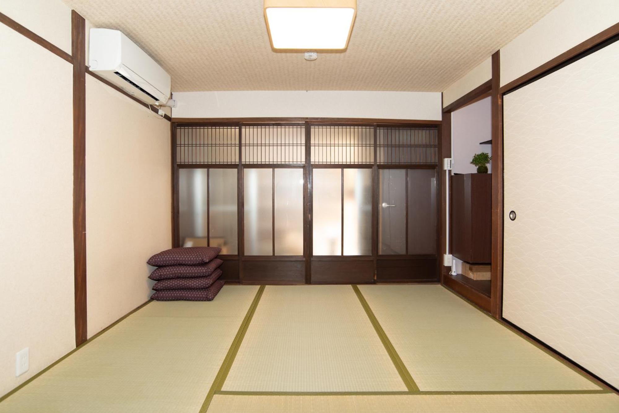 Kyoto Central Base Eksteriør billede