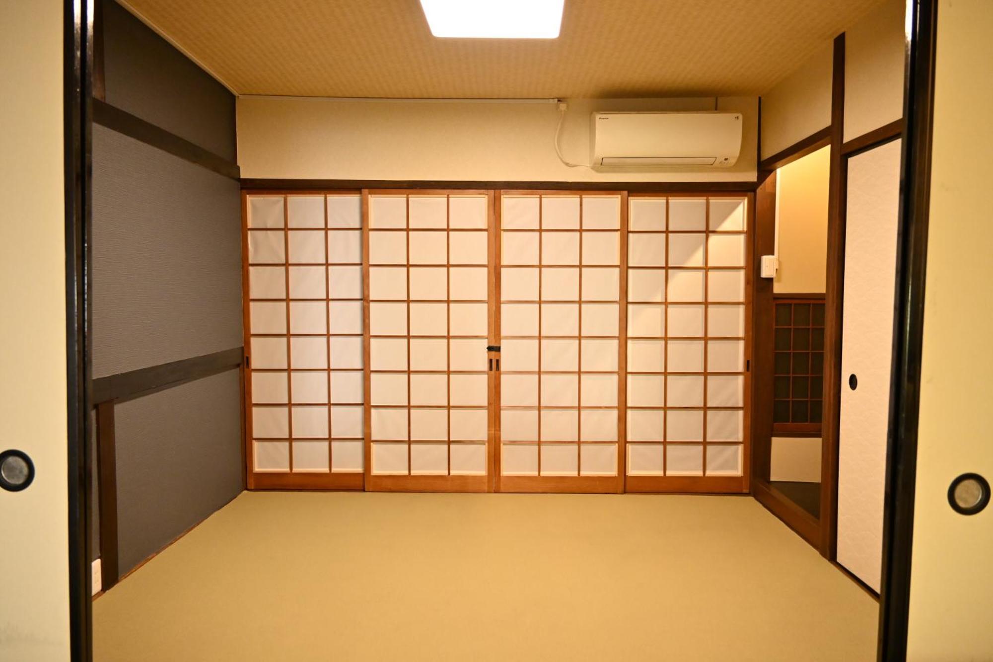 Kyoto Central Base Eksteriør billede